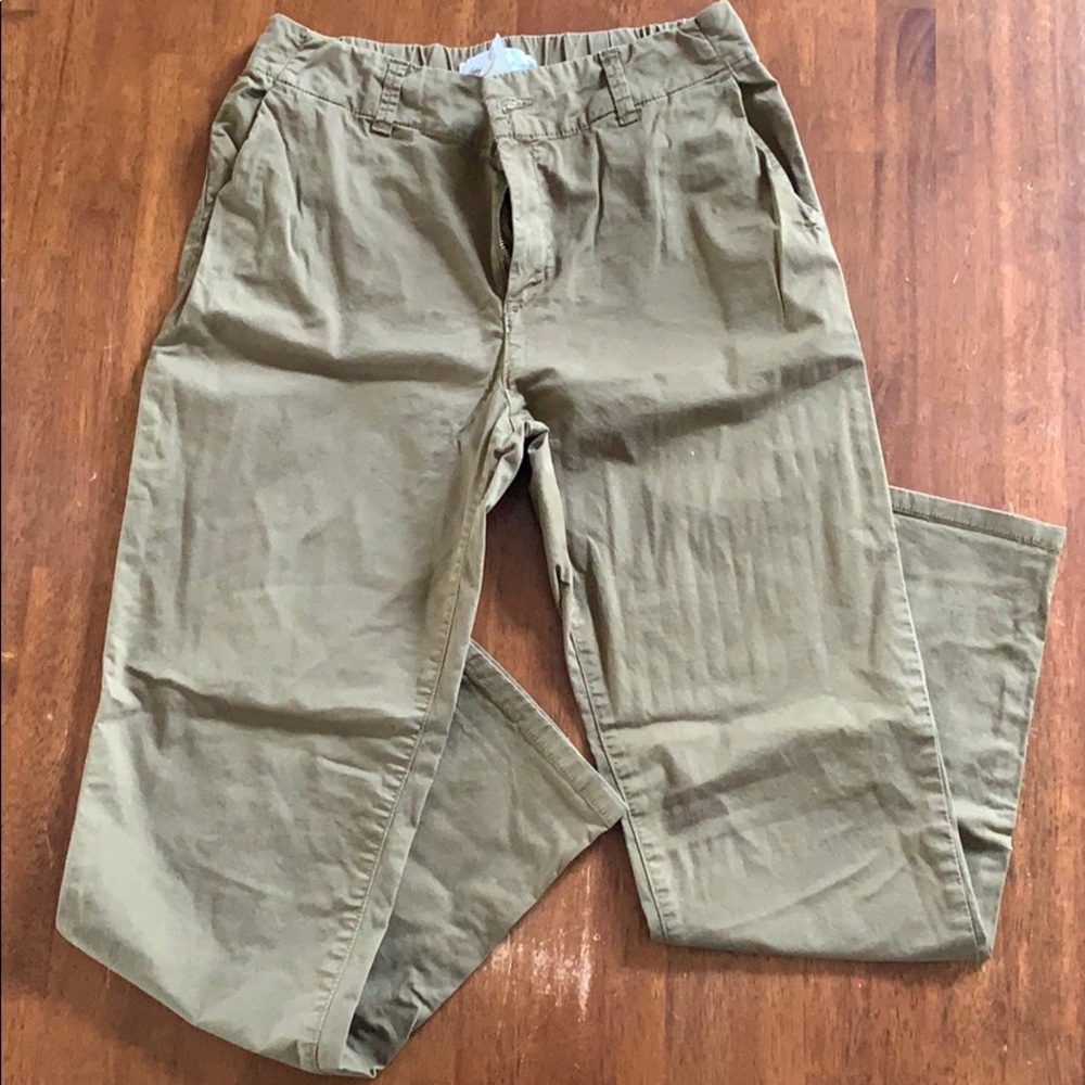 H&M Olive green crop size 8 pant